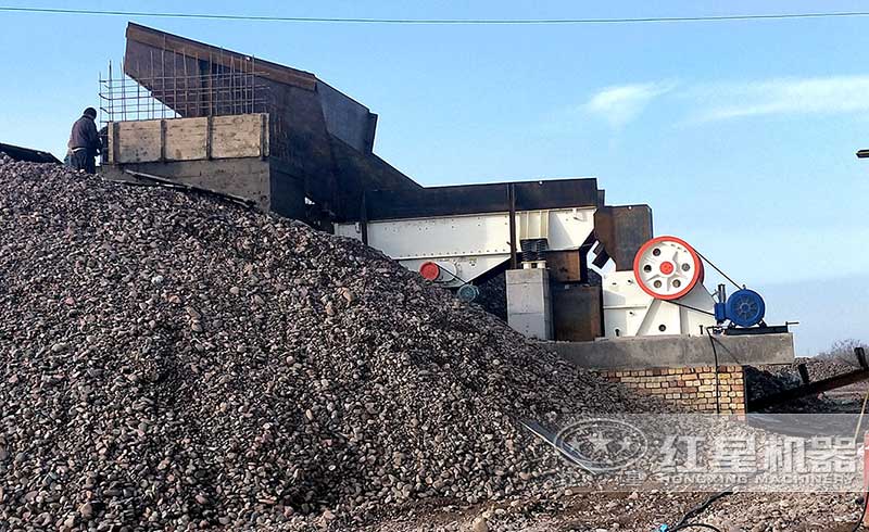 HD德版鄂式破碎機(jī)現(xiàn)場(chǎng) HD德版鄂式破碎機(jī)現(xiàn)場(chǎng)